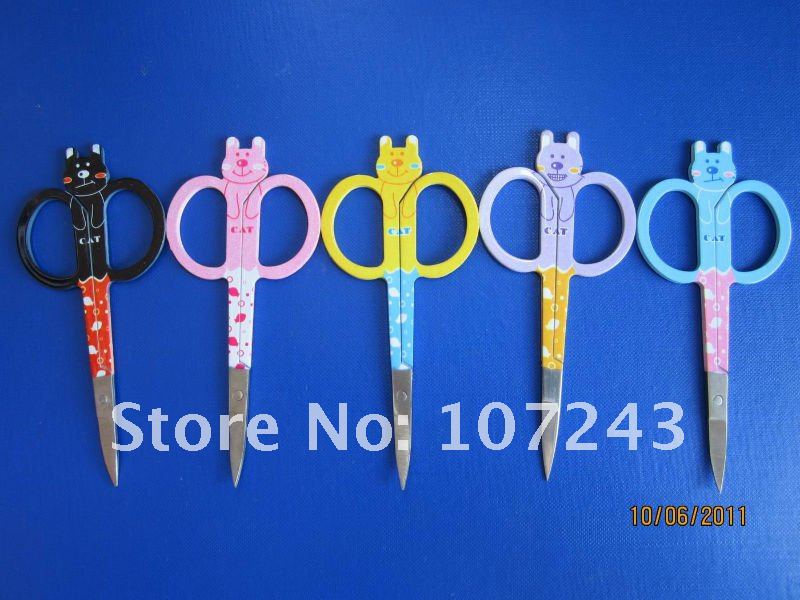 Sweet and Cute Flexible Makeup Scissors in Cat Design