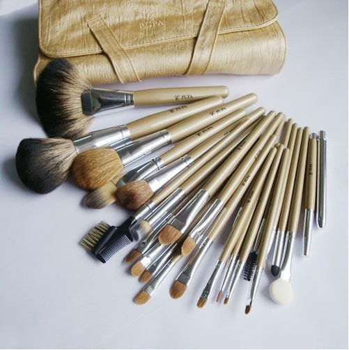 25 Pcs Set with Golden Case Professional Makeup Brushes