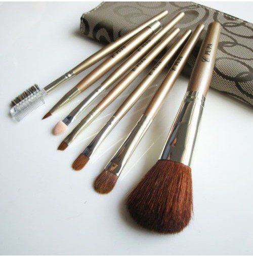 Professional 7 Pcs Durable Set Free Leather Makeup Brushes