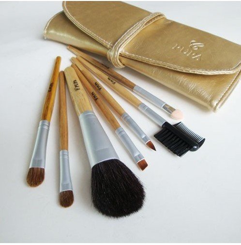Wooden Handle Durable Design Free Leather Makeup Brushes