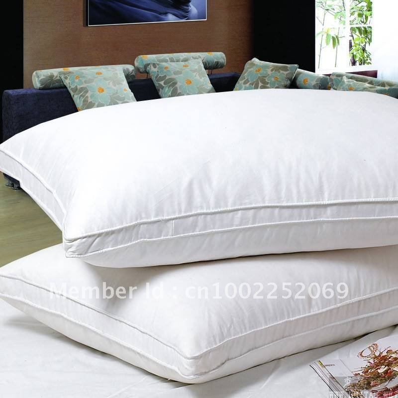 Nine Holes Fiber White Color Style Soft Home Loading Pillow