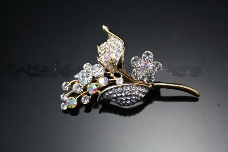 Fashion Prevent Scratch Traditional Handwork Crystal Brooches
