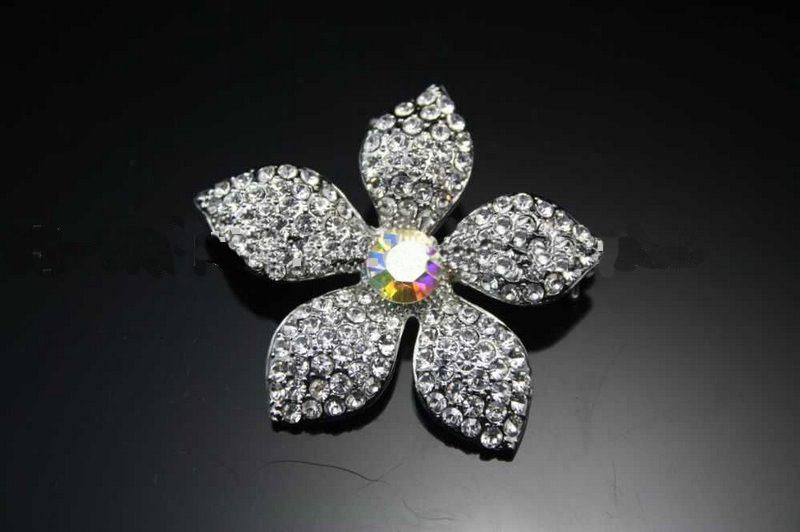Ladies Fashionable 5 Petals Design Crystal Brooches