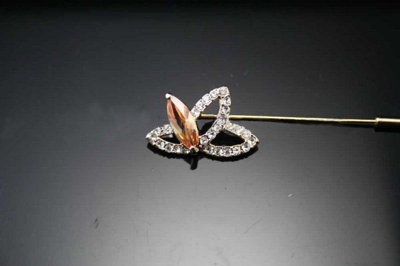 Luxury Charming Ladies Golden Crystal Brooches