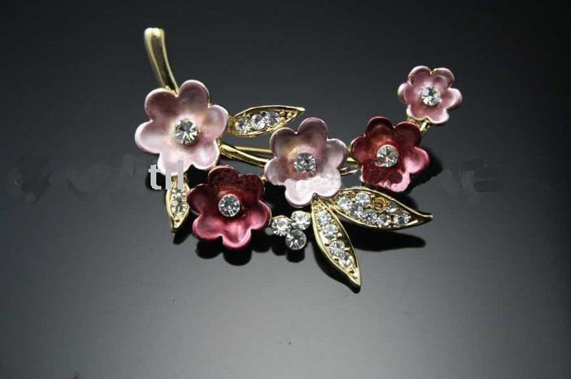 Grade A Ladies Fashion Flower Style Crystal Brooches