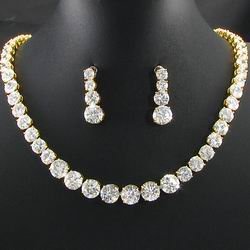 Yellow Gold Diamond Shiny Necklaces