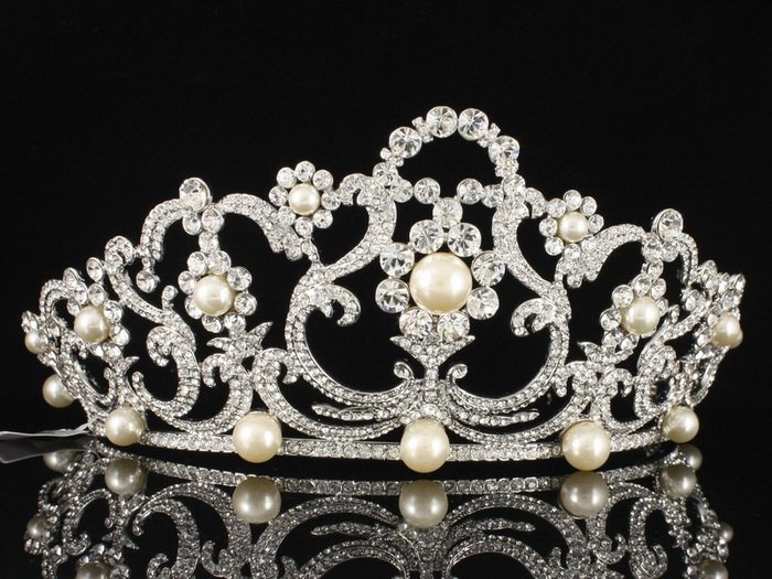 Pearl Tiara Crown Oval Shape Platinum Jewelry