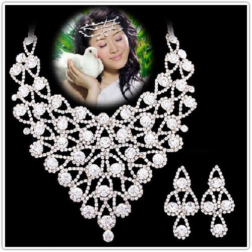 18K Gold Clear Austrian Rhinestone Flower Shape Zinc Alloy Jewelry