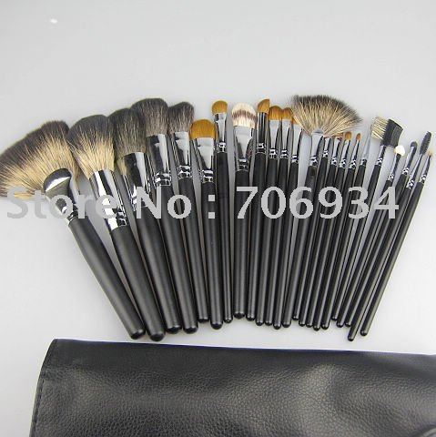 Chinchilla / Raccoon Hair Black Wood Handle Makeup Brush Set