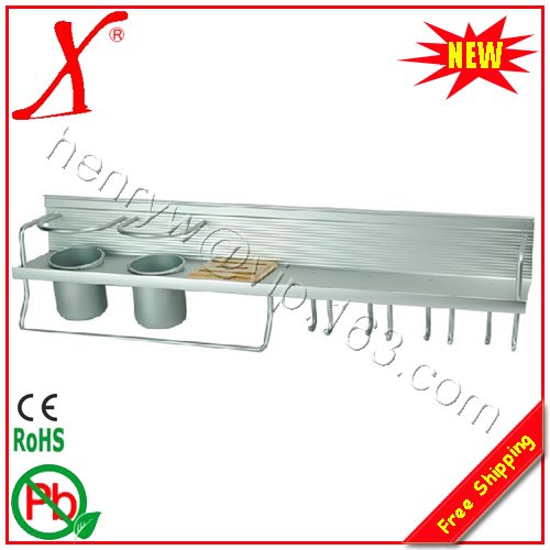 Aluminum With Stripes Silver Kitchen Ware