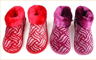USB Powered Ankle-length Waterproof Christmas Shoes