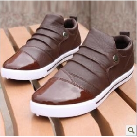 Rivet Paint Skin Round Toe Men's Casual Shoes