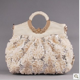 Beige Flowers On With A Handle Elegant Clutches