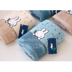 Two Colours Rabbit Images On 100% Cotton Wash Towel