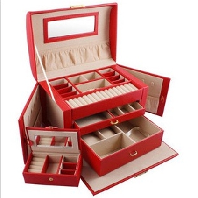 Red Many Layers Mirror In Jewelry Boxes
