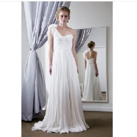 White Backless One Shoulder Beach Wedding Dresses