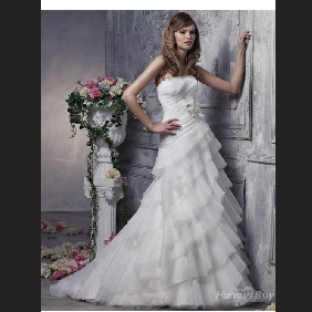 White Layered Tulle Chiffon Floor Length Ball Gown Wedding Dresses