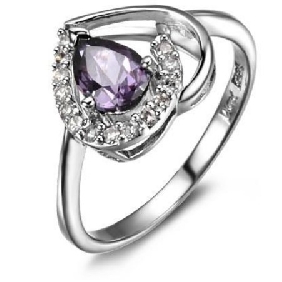 Lovely Elegant Heart Shape Purple Diamond Wedding & Engagement Rings