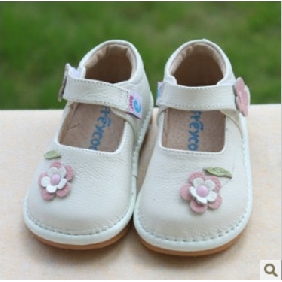 White Leather Small Flowers On Kid's Shoes