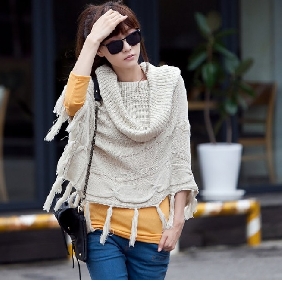 Cream-colored High Neck With Tassel Women's Tank Tops