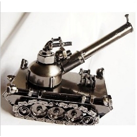 Mini Size Tank Shape Stainless Steel Christmas Crafts
