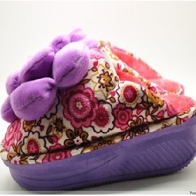 Wedge Style Flowers On Purple Korean Style Winter's Slippers