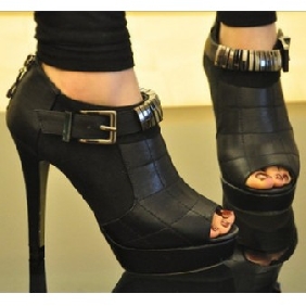 Black With Sequins Lattice Style Women's Sandals