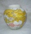 Qing Dynasty Kangxi Reign Porcelain Dragon Pot