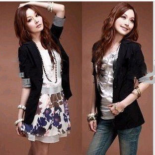 Korean Version of Women 2011 New Slim Fashion Casual Striped Suit and A Long Section of Small Black Jacket