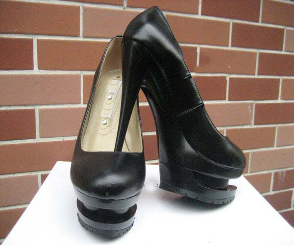 Elegant Black Two Paragraph Waterproof Stiletto Heels Women's Bridal Shoes