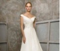 Floor-length Halter V-neck Split Front Sleeveless Empire Wedding Dresses