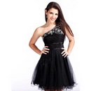 Lace Tiered Pearls One Shoulder Knee-length Tulle Wedding Dresses