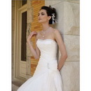 Custom Made 2011 New Arrival Beautiful Organza Sleeveless Free Shipping Wedding Dress