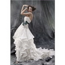 New Style Green Sash Appliqued Strapless Train Wedding Dress