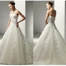 New Arrival Lace Handmade Floor-Length Flowers A-line Strapless Wedding Dresses