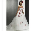 Elegant & Luxurious Embroidered Floor-Length Ivory Lace Wedding Princess Dresses