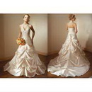 A-line V-neck Sleeveless Off-the-shoulder Lace-up Splendid Luxury Wedding Dress