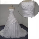 2011 New Design Free Shipping High Quality Elgent Strapless Lace Ball Gown Wedding Dress JJ2366