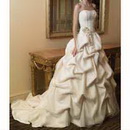 Scalloped-Edge Floor Length Stylish Sweep Train Wedding Dresses
