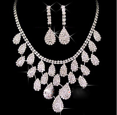 Elegant Design Love Bit by Bit Style Full  Diamond Bridal Jewelry Set