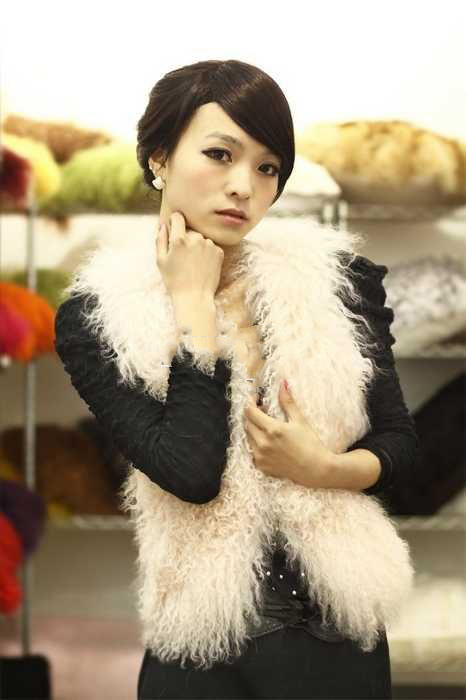New Style Fur Super Comfortable Waistcoat With Tibet Sheep Fur Collars