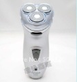 Fly Families Electric Razor in Three Double Loop by Charging The Blade