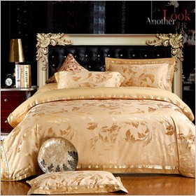 Golden Emulation Silk Embroidery Modern Fashion 4 Pieces Bedding Set
